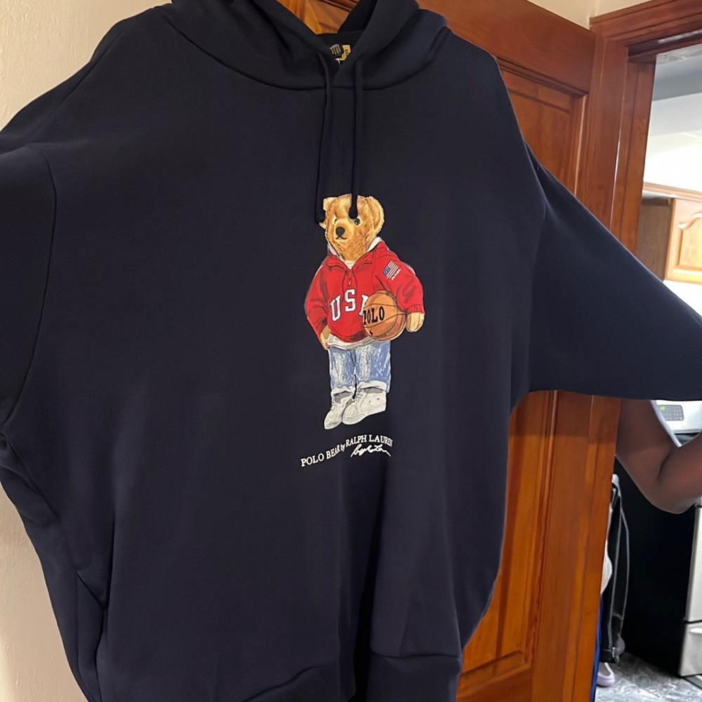 Authentic Polo Bear Hoodie. Never worn, tag still attached.(the big fit)